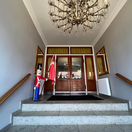 Hotell Det Gamle Rådhus 4*